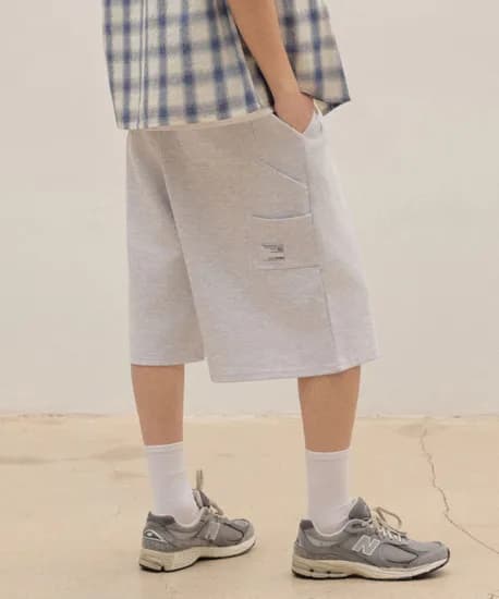 에이지오디 원턱 카펜터 버뮤다쇼츠 8천원