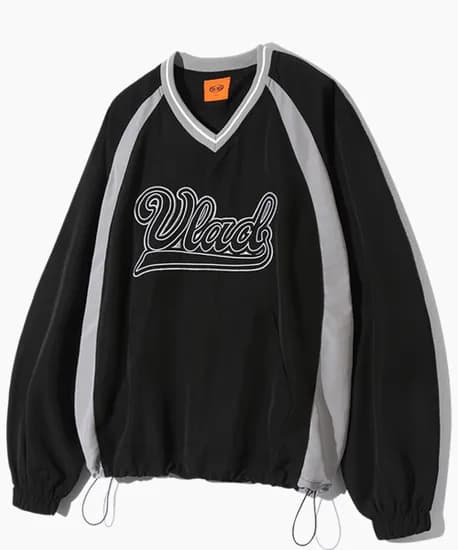 디미트리블랙 VLAD 배색 로고 아트웍 풀오버 9,900원