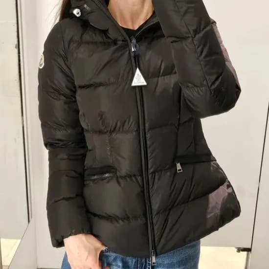 몽클레어 AVOCE 아보체 블랙 숏패딩
