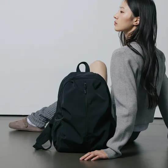 누아트스튜디오 남녀공용 쉘리 나일론 경량 백팩 18,900원