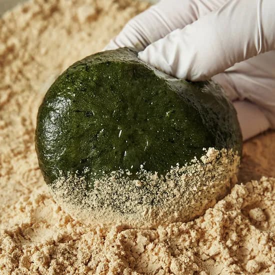 명가삼대떡집 쑥인절미 1kg 콩고물 150g