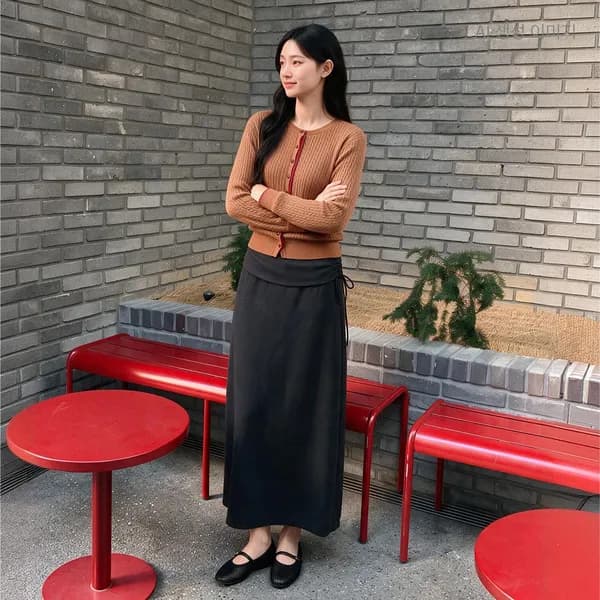 로엠 레이어드 셔링 롱 스커트 RMWHG38RT1 37,580원