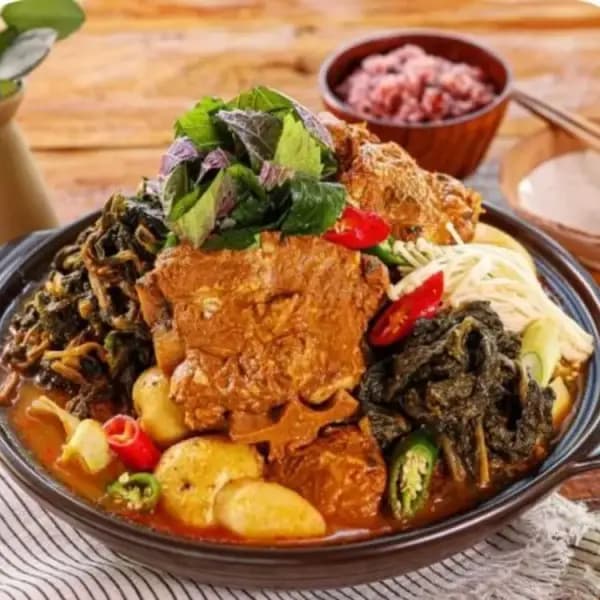 어촌시래기감자탕 3.2kg +라면사리 (17,920원/무료)1