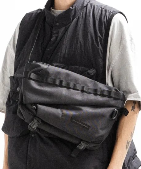에이지그레이/코듀라 메신저백 9,900원(앞면 탈부착식)