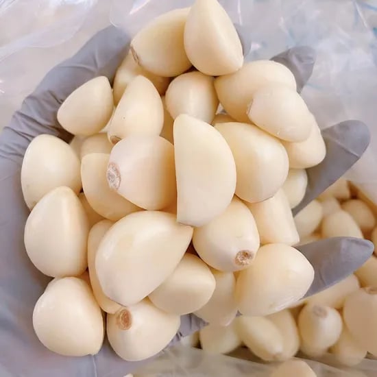 26년 국내산 무안 깐마늘 500g ( 대 )
