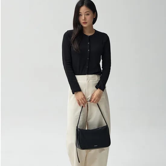 몽삭 클로이 숄더백 라지 블랙 AP15-2505-BN